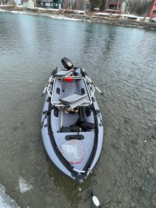 Frame rigged on a raft, seen from above